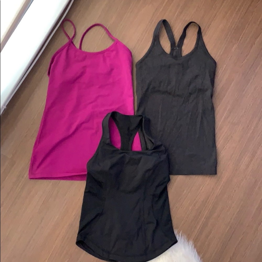 Bundle of lululemon tanks